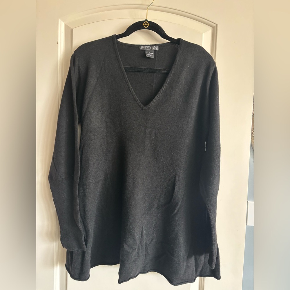 Cashmere Black V-Neck Sweater